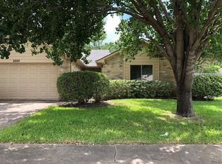 2522 Old Fort Rd, Sugar Land, TX 77479