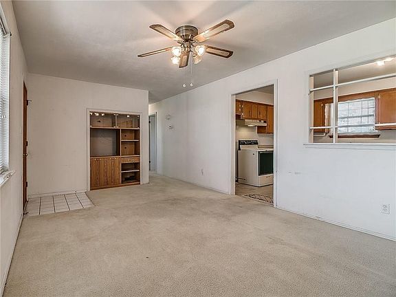 3rd image of 4772 SE 28th St
