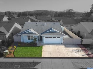 74 Camellia Dr, Lebanon, OR 97355