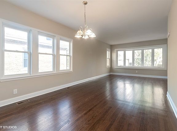 5th image of 3231 Sunnyside Ave