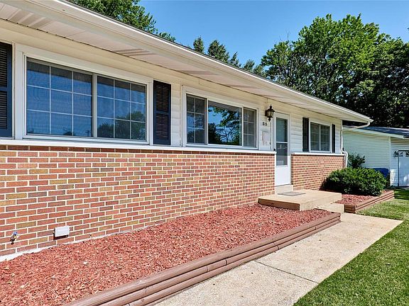 5th image of 815 Campion Ln