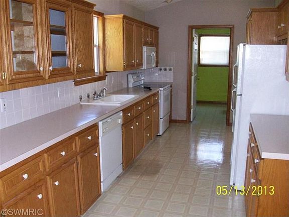3rd image of 11289 Barkton Dr
