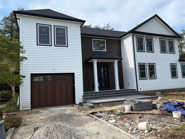 44 Cambria Road, Syosset, NY 11791