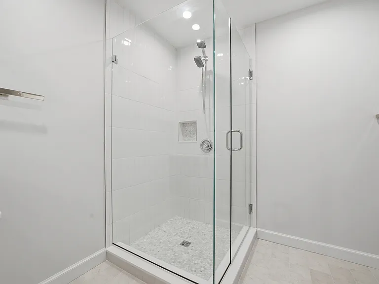 68 Gregory Blvd #2 — Photo 6