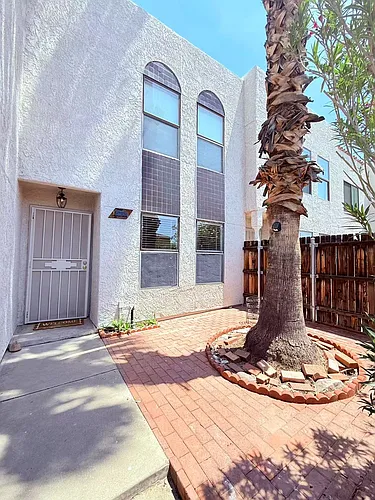 2166 N 1st Ave Photo 1