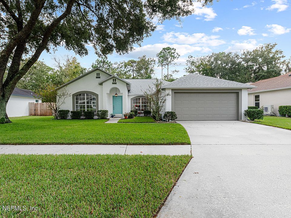 1st image of 13042 VIBURNUM Drive N
