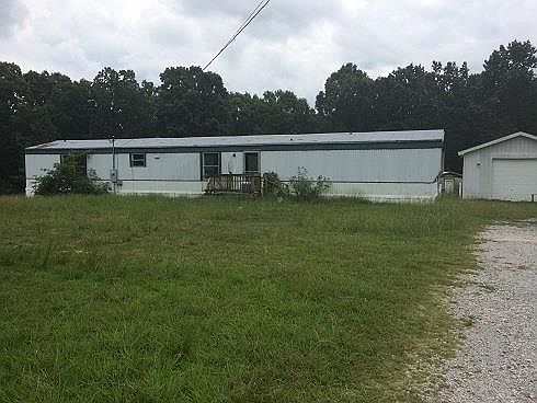 2nd image of 105 Tammy Ln