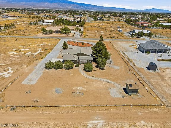 4th image of 2170 Zephyr Ave