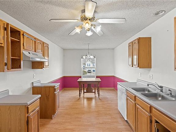 4th image of 1415 Galway Ct