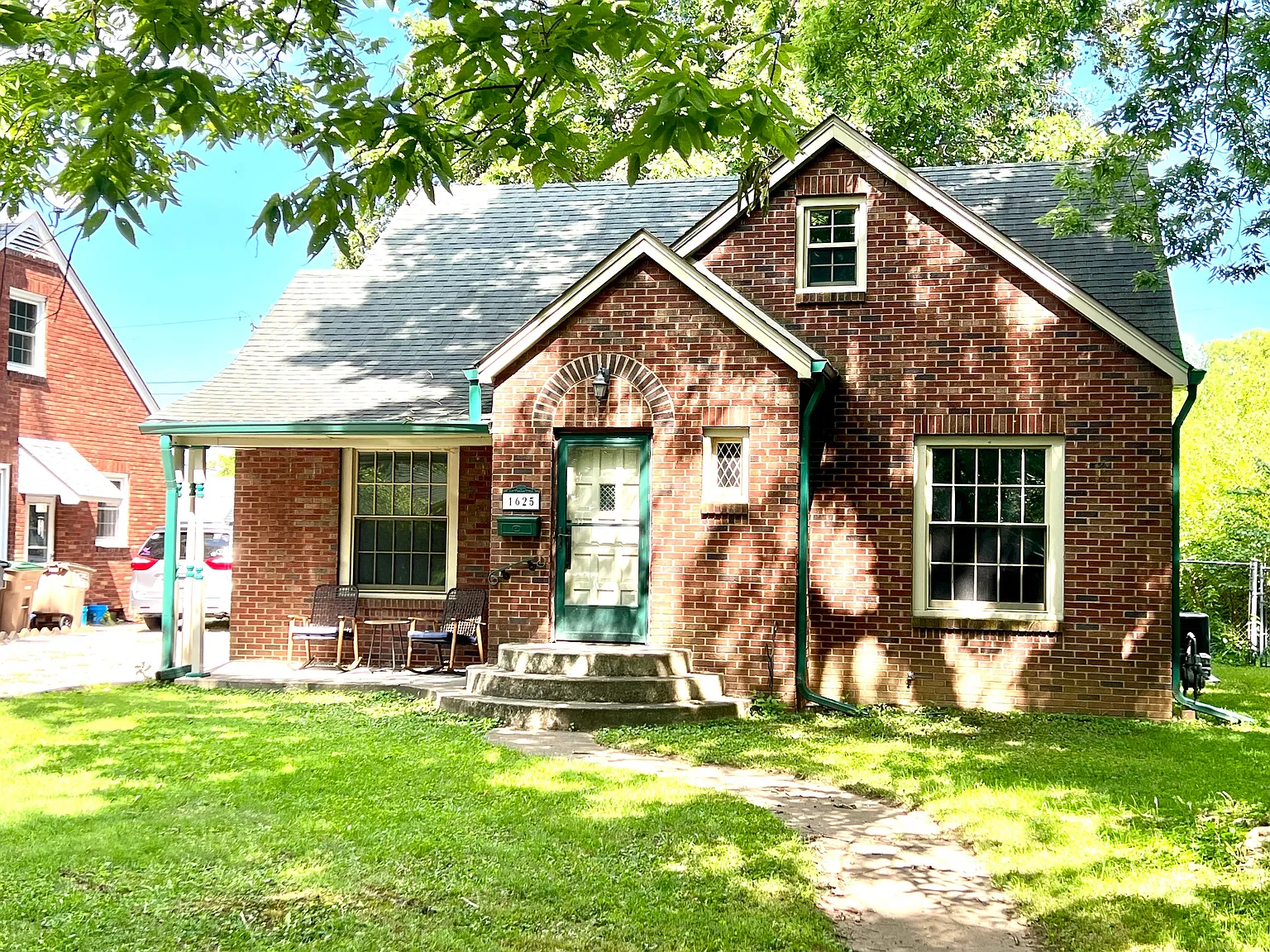 1625 Newton St photo 1