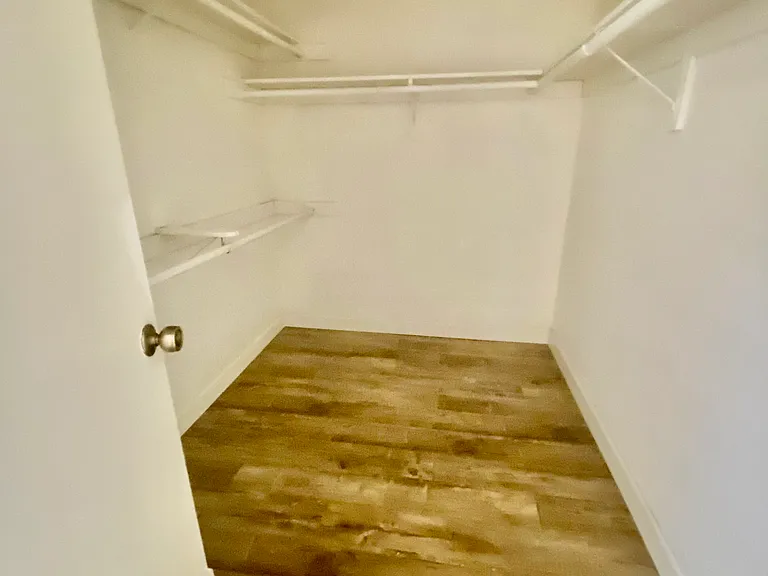 14411 Riverside Dr #10 — Photo 7