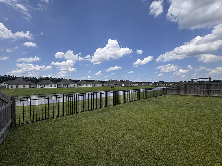 11579 Water View Ave — Photo 10