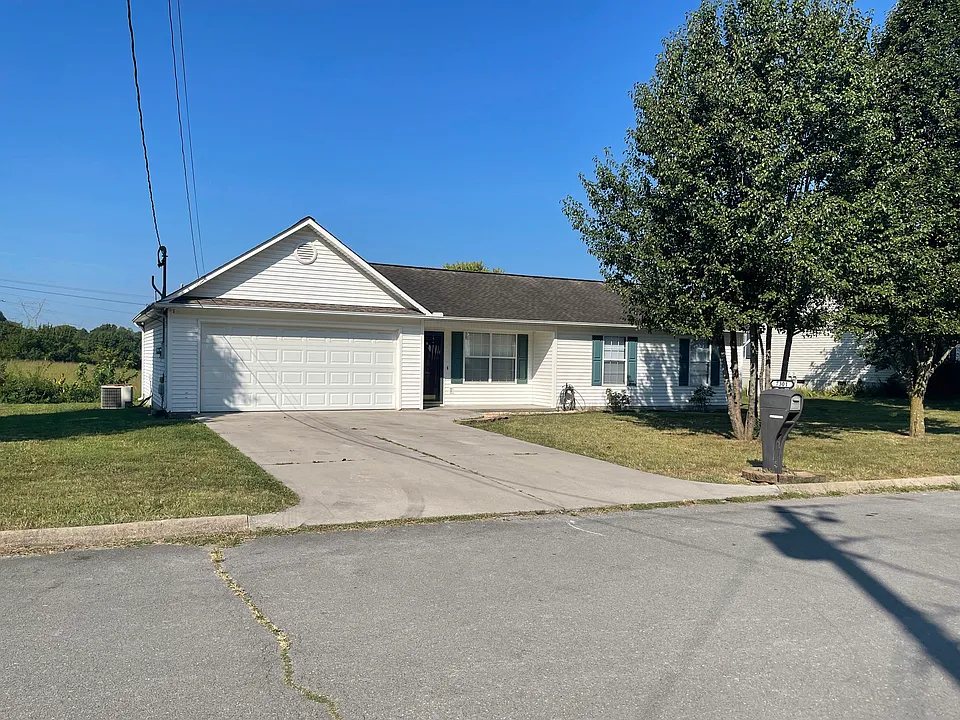 7301 Emerald Farm Way