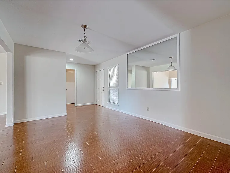 2022 Highland Hills Dr — Photo 9