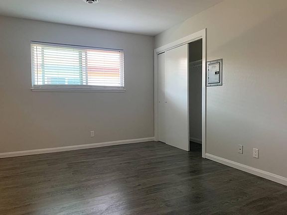 3rd image of 517 Vera Ave