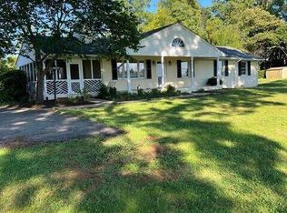 5646 Jopling Rd, Bedford, VA 24523