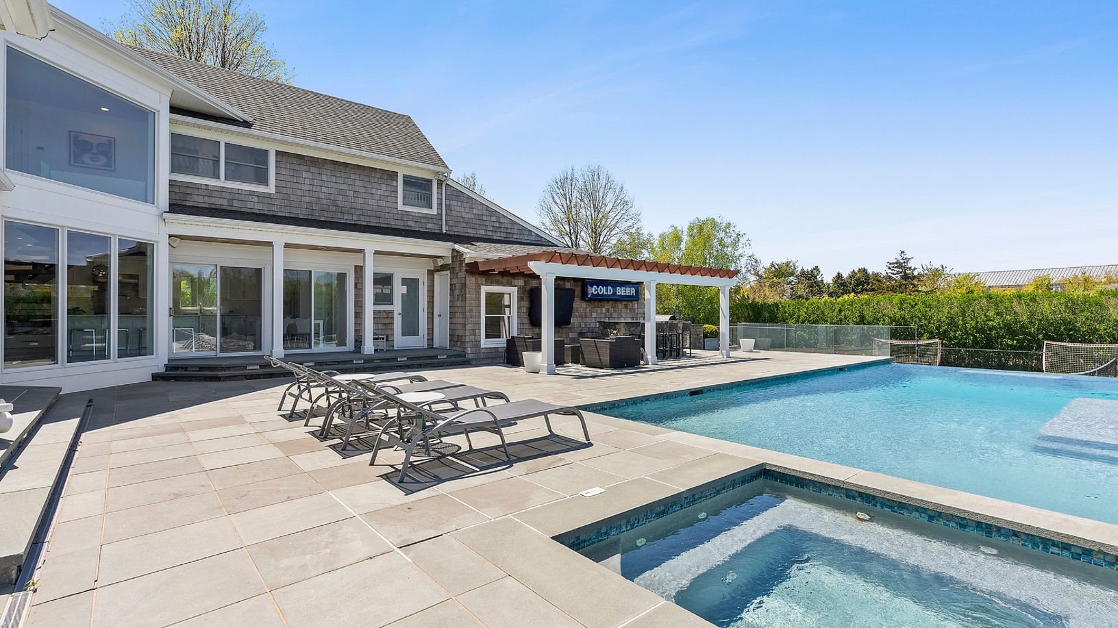  Ample Patio with Hot Tub
