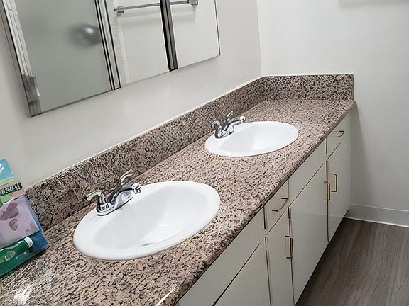 4th image of 5000 Coldwater Canyon Ave APT 2