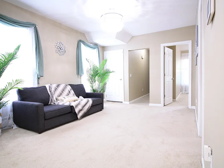 7 Maple Pl #1 — Photo 6