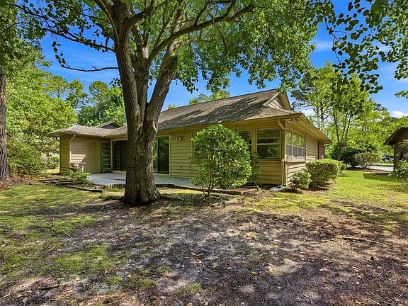 2nd image of 107 Mayberry Ln.