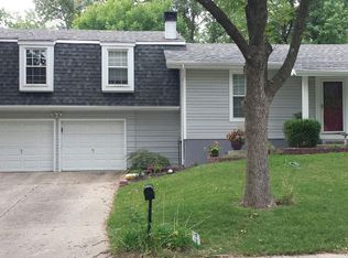 17 Marianne Dr, Saint Peters, MO