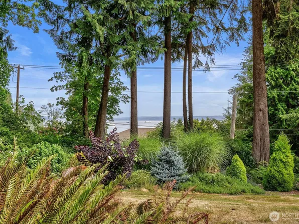 22971 Jefferson Point Road NE, Kingston, WA 98346