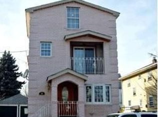 19 Charles St, Carteret, NJ 07008