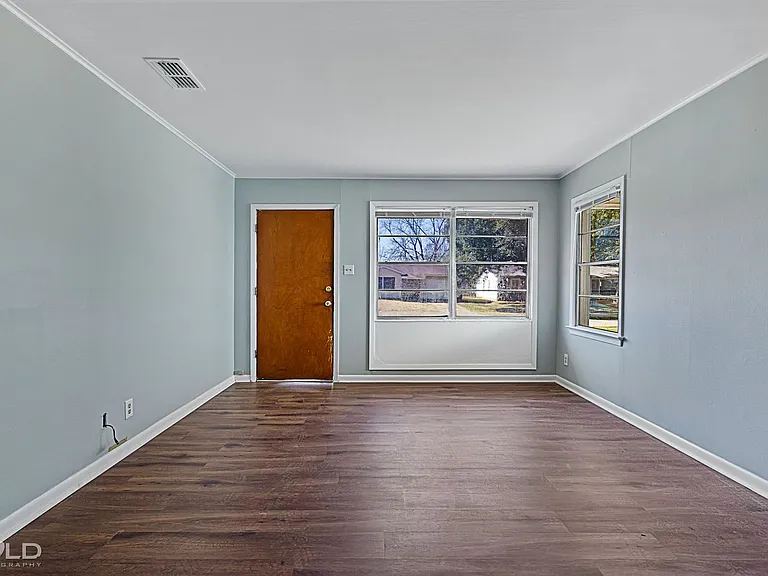 1518 Viosca St — Photo 2