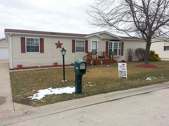 2nd image of 5484 White Pine Ln