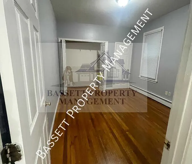 25 Cumley St #1 — Photo 23