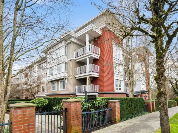 12283 224th St #406, Maple Ridge, BC V2X 8Z3