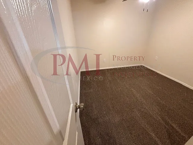5425 Ledesma #4 — Photo 6