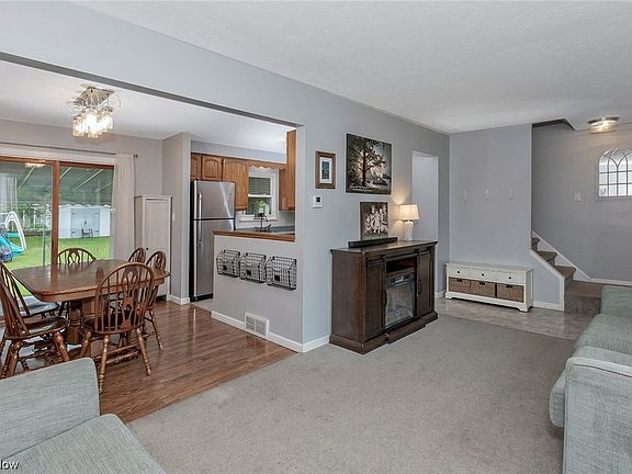 4th image of 175 Saint Lawrence Blvd
