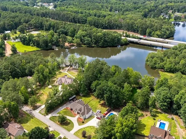 115 Wildwood Dr, Temple, GA 30179