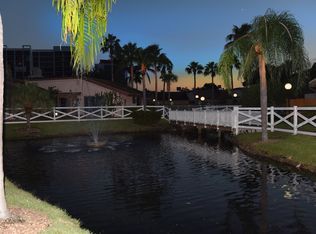 527 Leslie Dr, Hallandale Beach, FL 33009