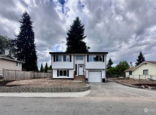 17302 6th Avenue Ct E, Spanaway, WA