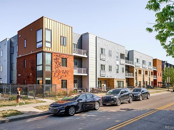 2nd image of 2525 Arapahoe Street #RD114