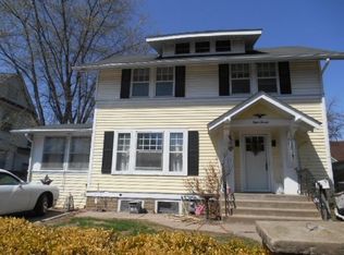 820 E High St, Davenport, IA