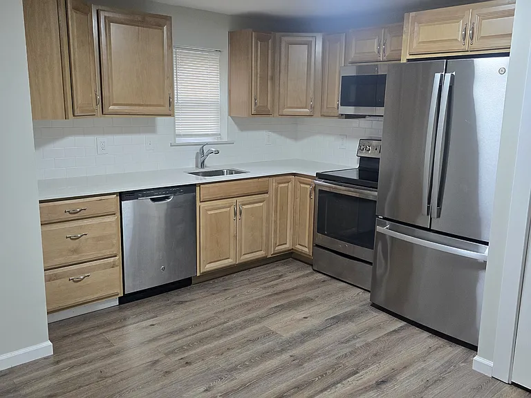 706 Cedar Ave #1 — Photo 6