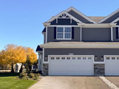 201 Charlestowne Lakes Dr, Saint Charles, IL, 60174