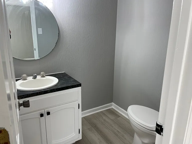 7942 Lake Vista Dr — Photo 42