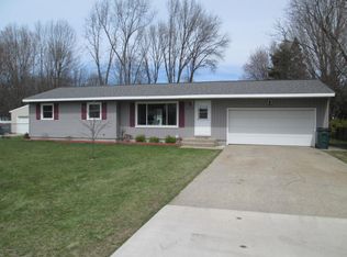 278 Churchill Dr, Muskegon, MI 49441