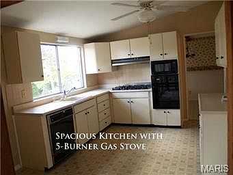 2nd image of 3520 Tremont Dr