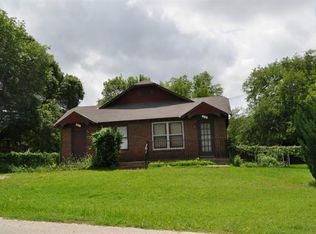 200 Marquette Ave, Azle, TX 76020