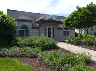 10036 T Plz APT 2, Omaha, NE 68127