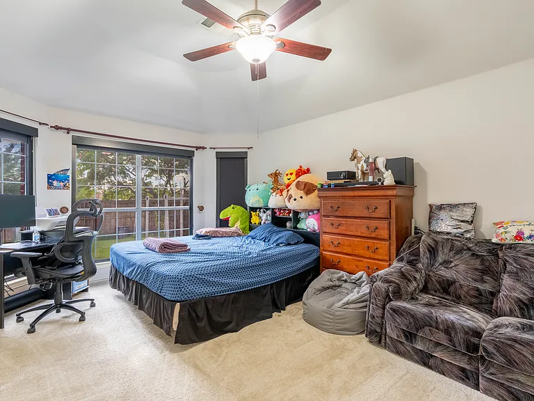 2324 Crestridge Dr — Photo 17