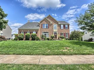 312 Cloudless Sky Dr, Mechanicsburg, PA 17050