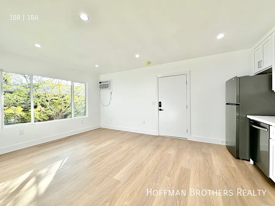 1 bed, $2,195 — Photo 4