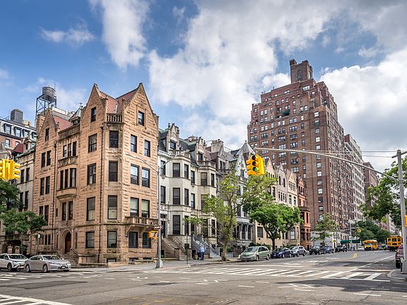 4th image of 315 W 77th St APT 2D