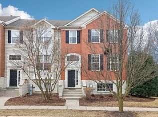 264 Comstock Dr, Elgin, IL 60124